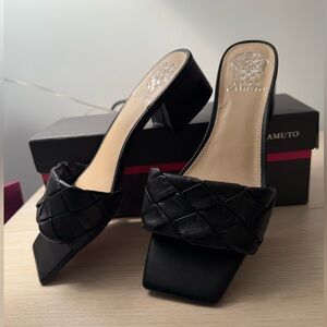 Vince Camuto black slide sandals size 8 never worn